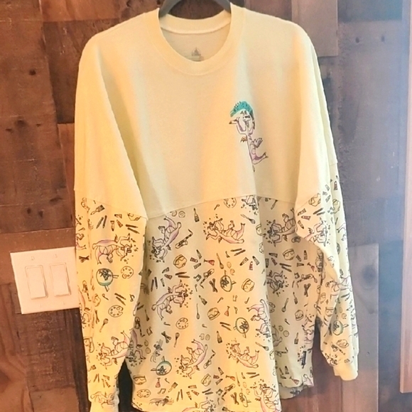 Spirit Tops - Yellow Graphic Sweatshirt